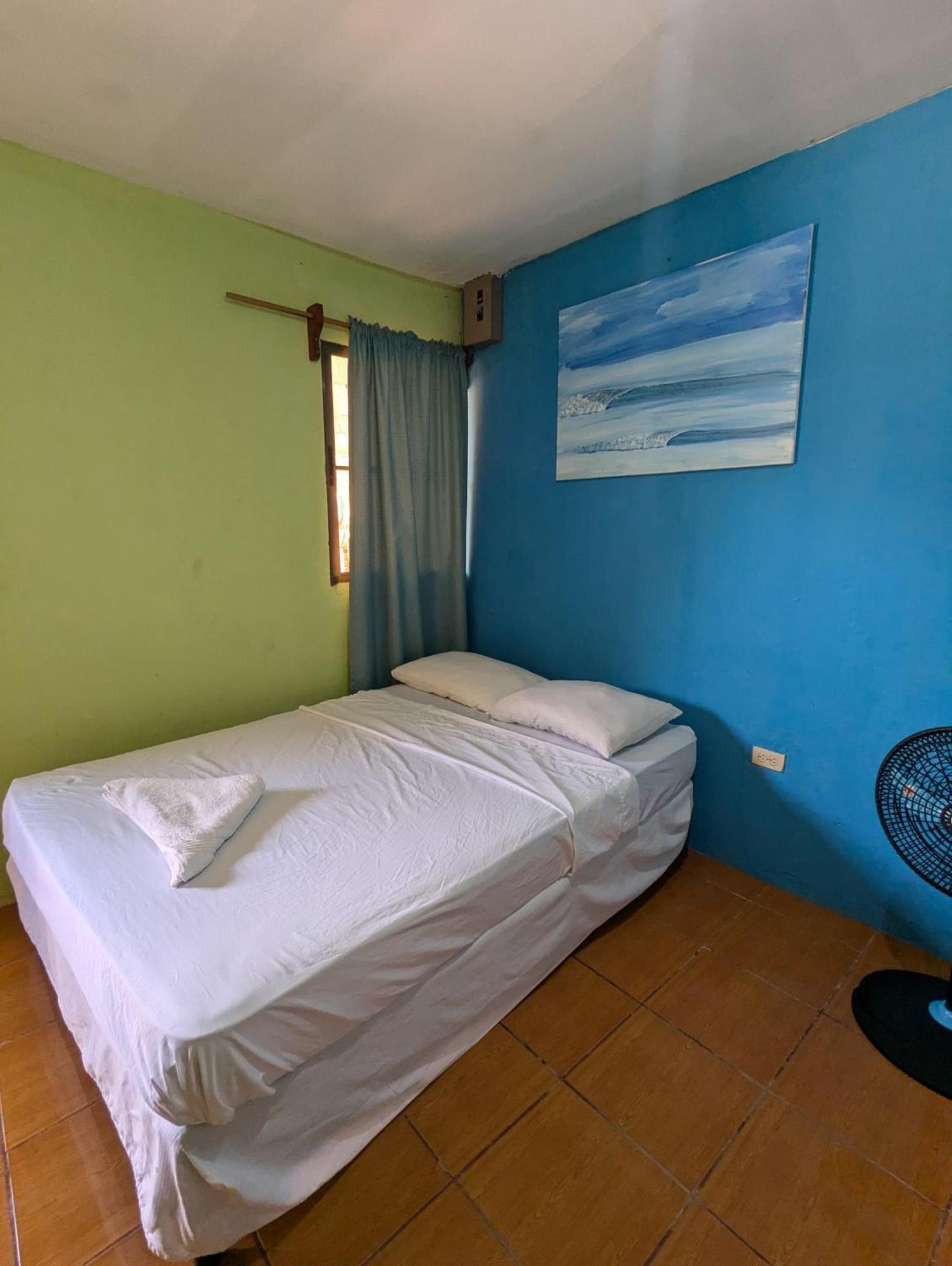 Hotel Chill Garrobo à El Gigante Chambre photo